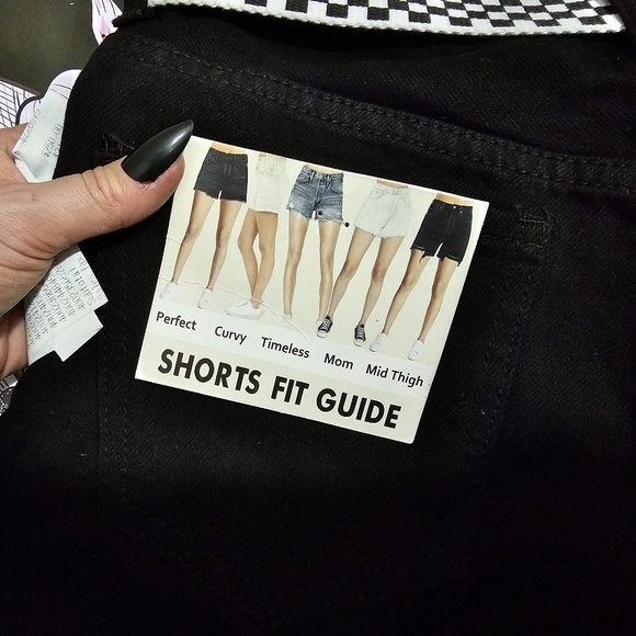 Black High Rise Distressed Shorts ♠️ - Picture 5 of 5